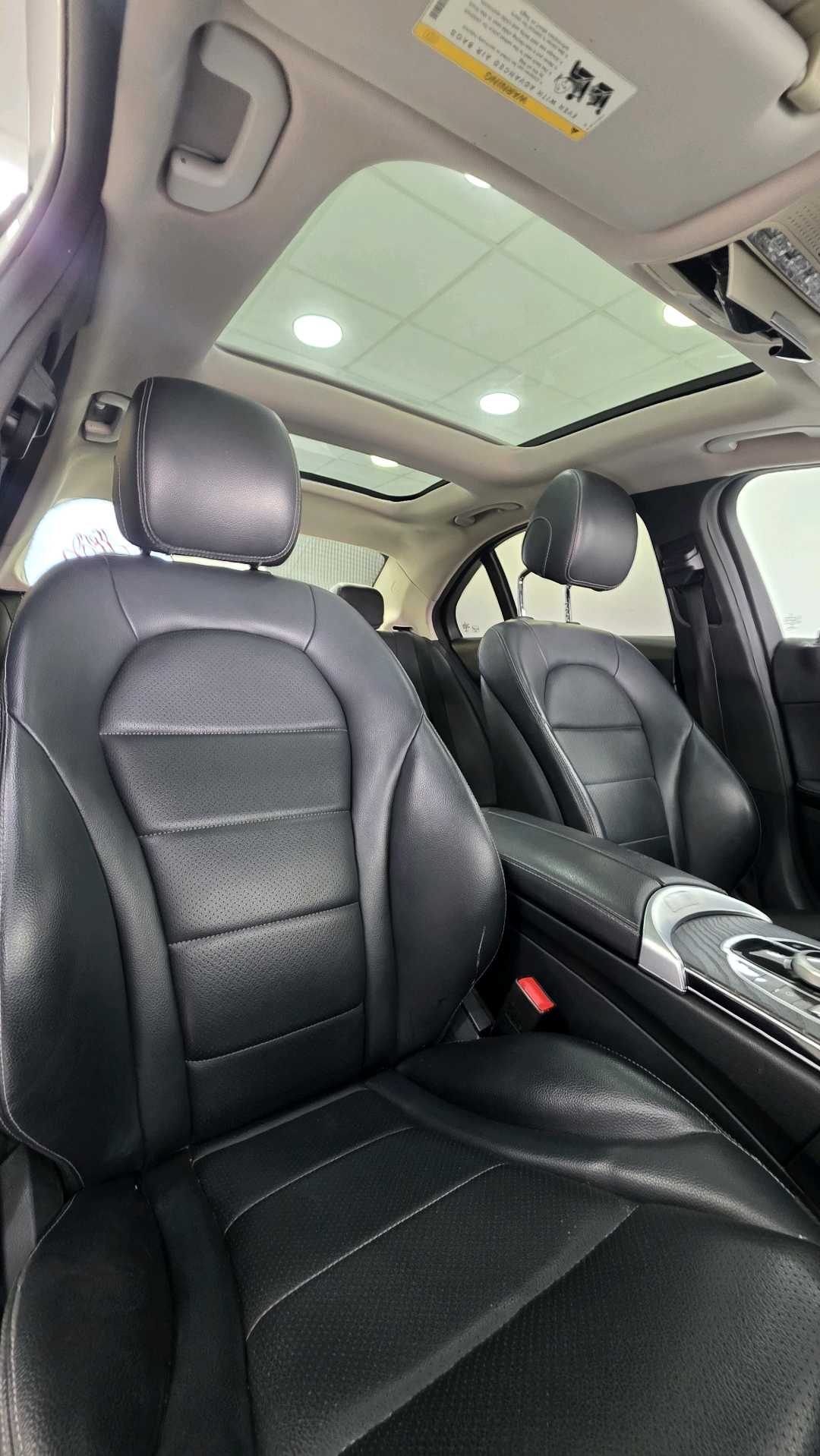 Car Image 2017 MERCEDES C Class 300