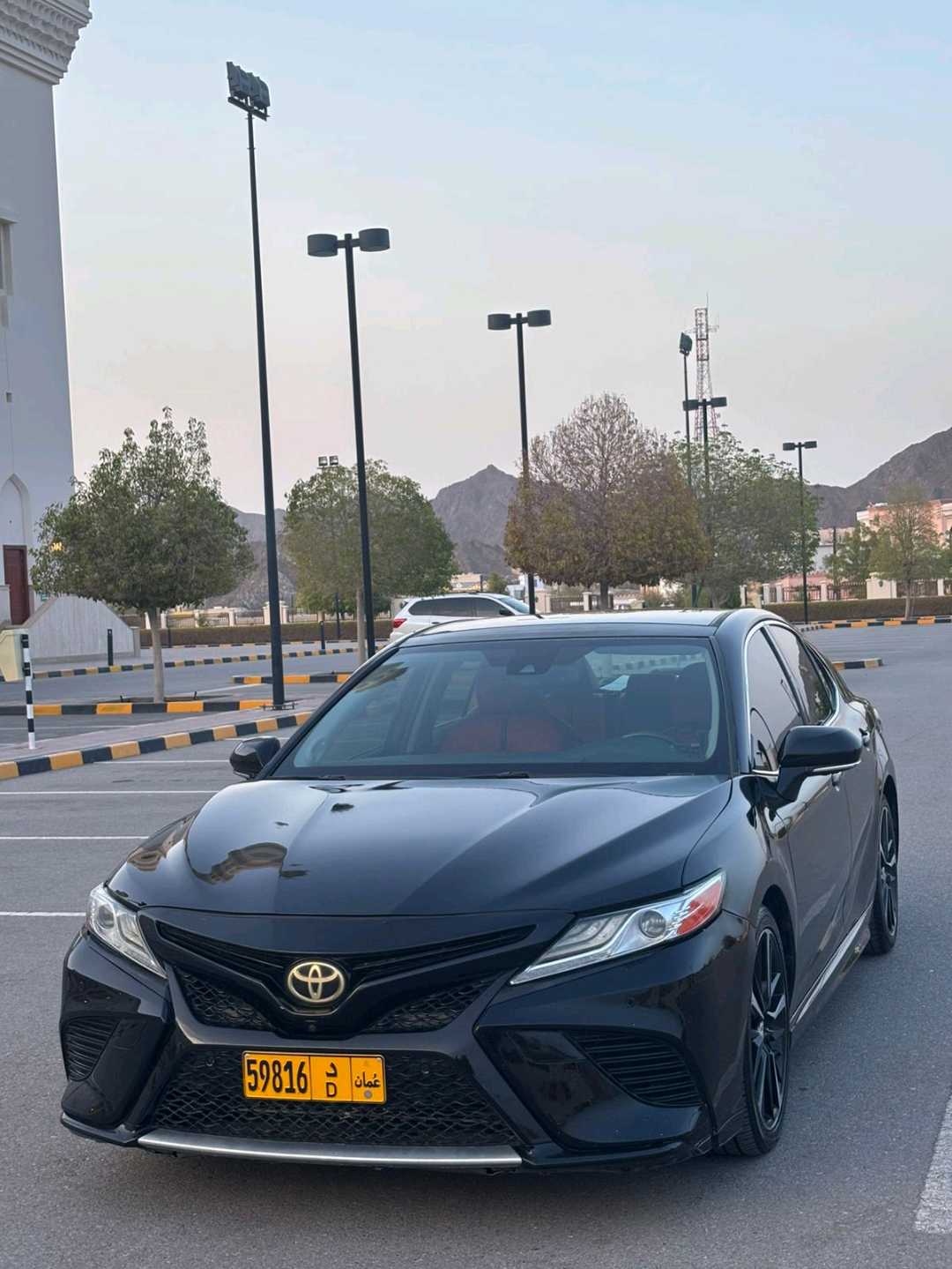 Car Image 2019 TOYOTA CAMRY XSE