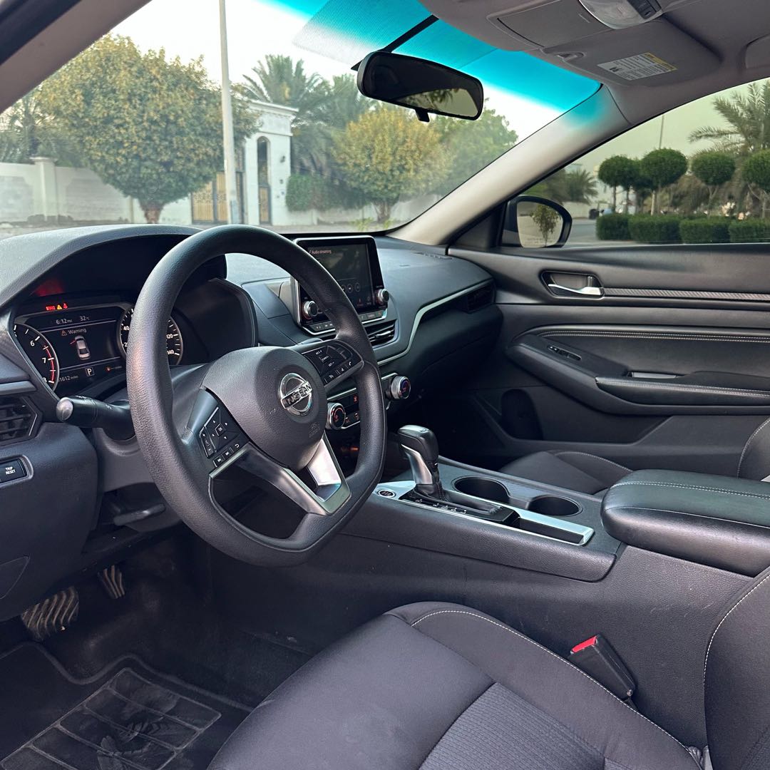Car Image 2019 NISSAN ALTIMA S