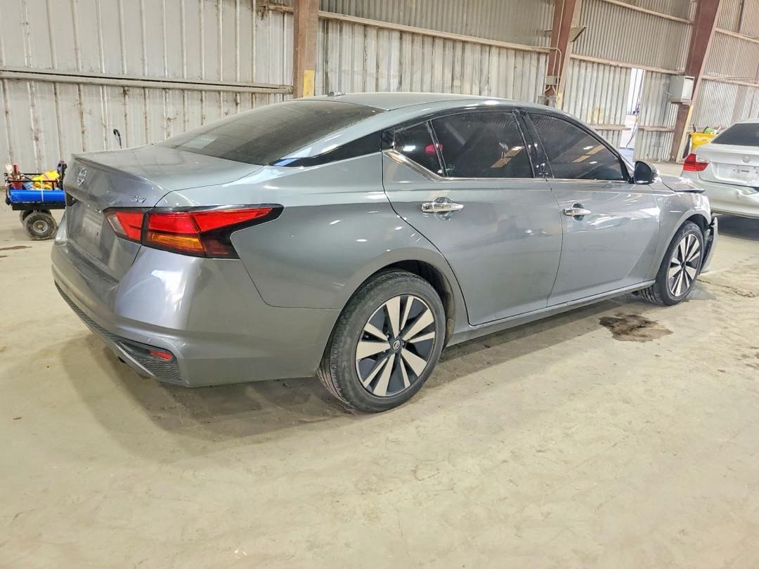 Car Image 2020 NISSAN ALTIMA