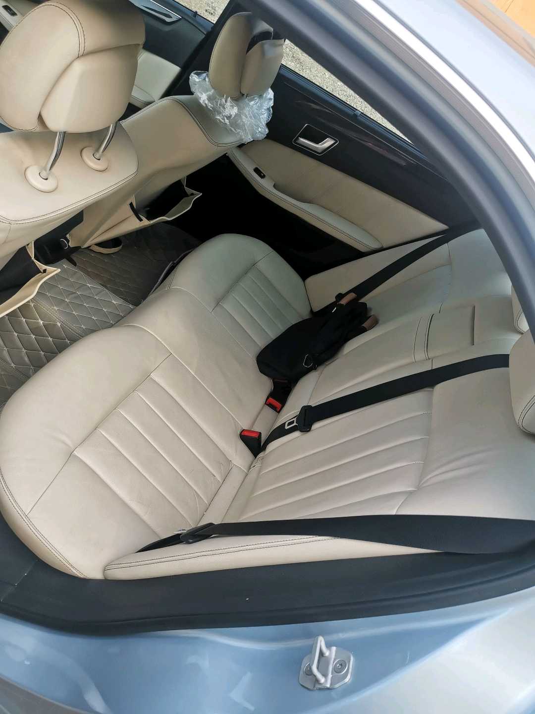 Car Image 2014 MERCEDES E Class 300