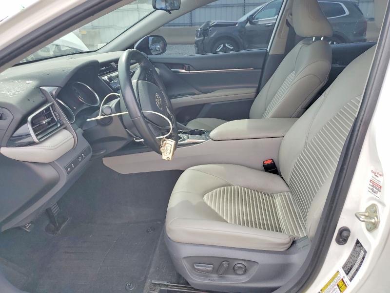 Car Image 2019 TOYOTA CAMRY