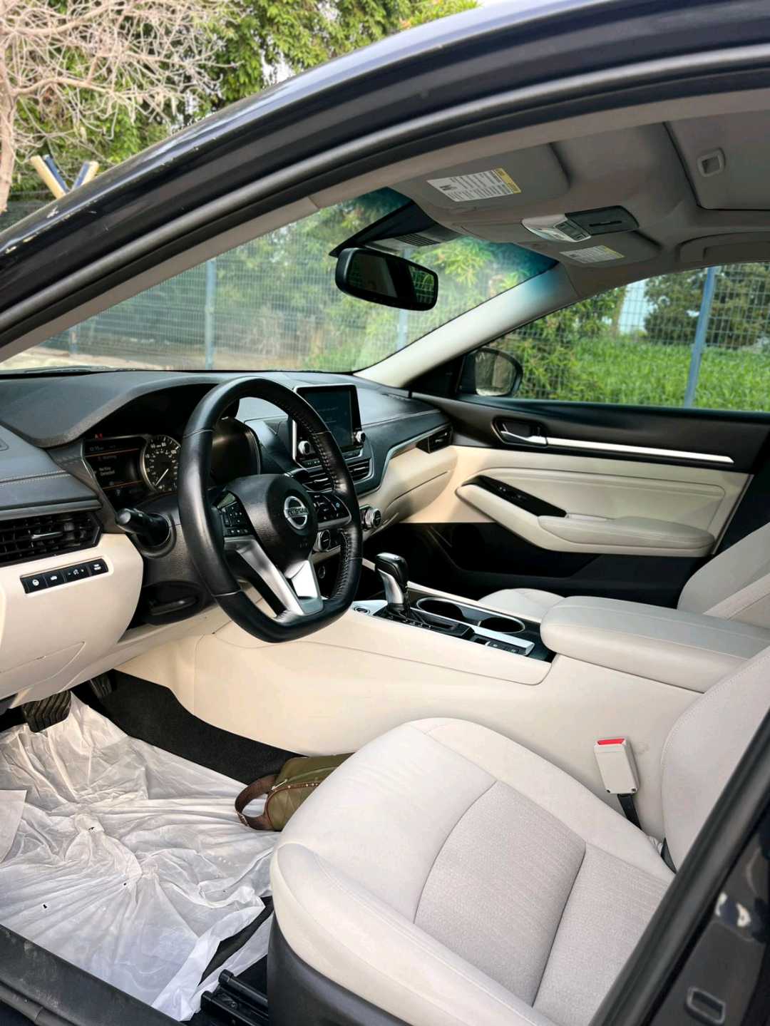 Car Image 2020 NISSAN ALTIMA SV