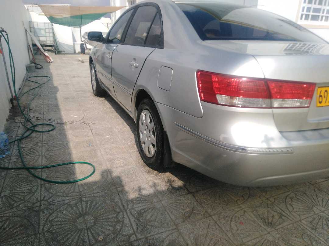 Car Image 2010 HYUNDAI SONATA   GL