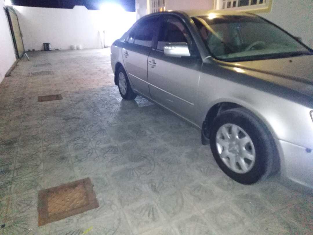 Car Image 2010 HYUNDAI SONATA   GL