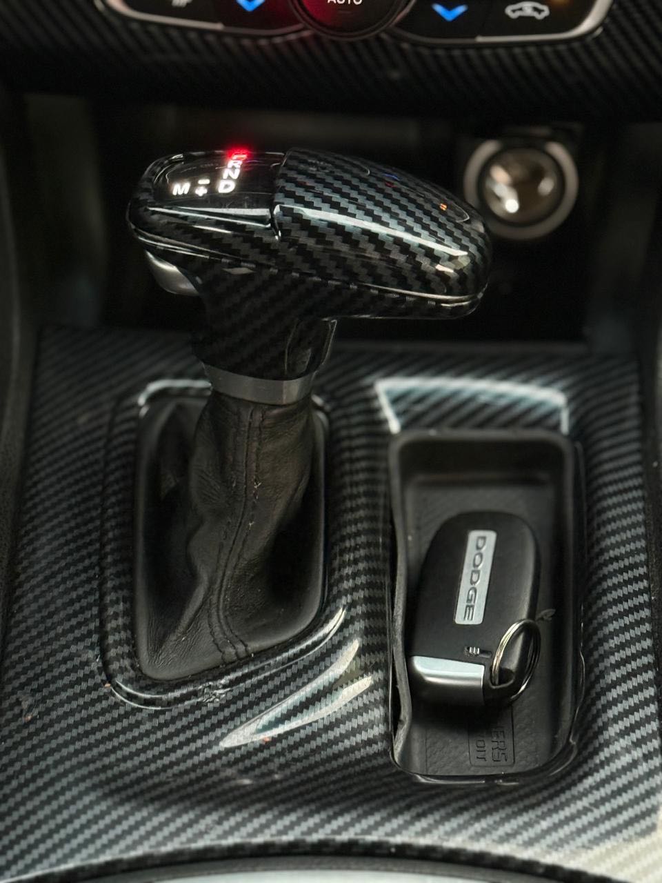 Car Image 2018 DODGE CHARGER R/T