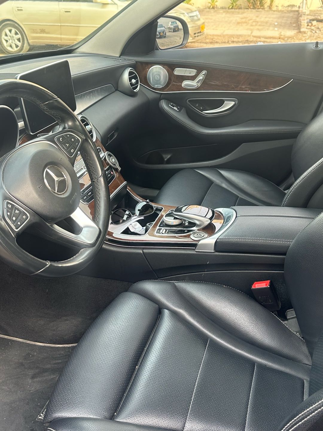 Car Image 2017 MERCEDES C Class 300