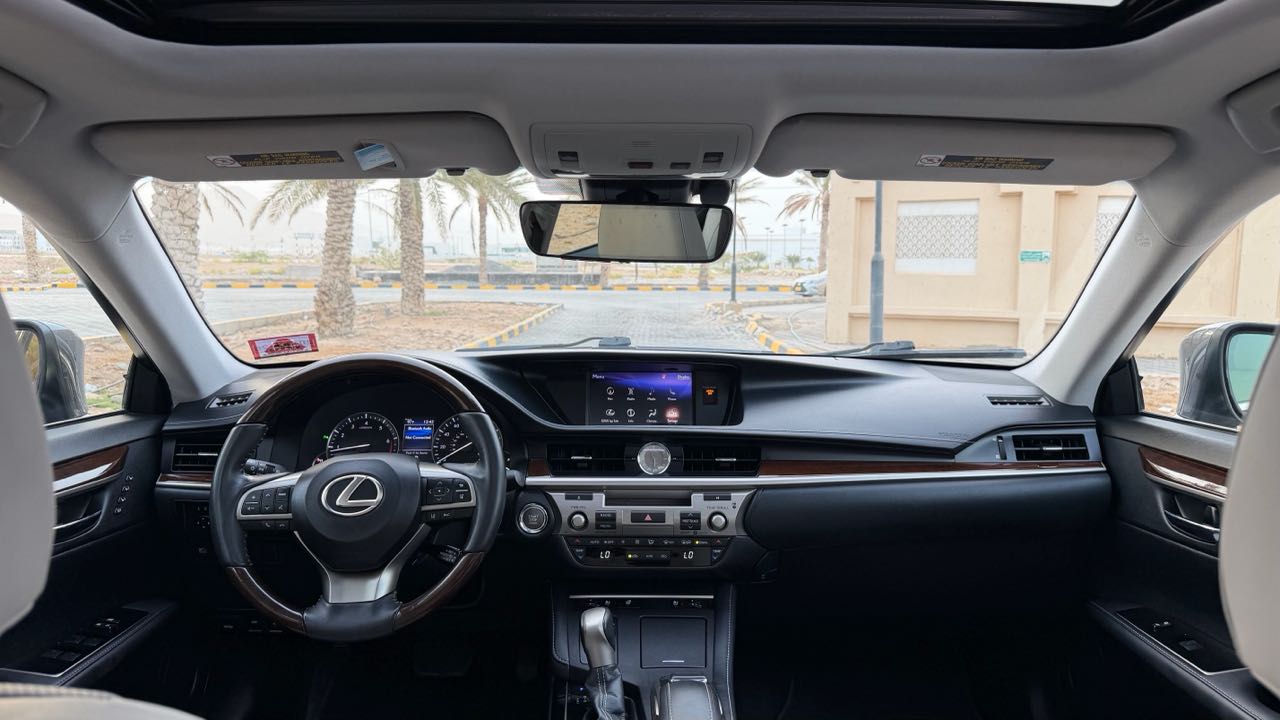 Car Image 2018 LEXUS ES 350