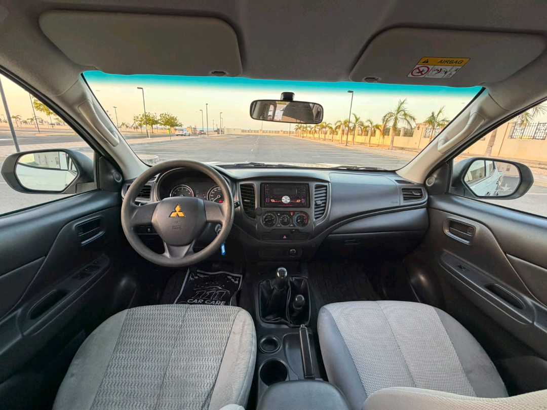 Car Image 2020 MITSUBISHI L200 