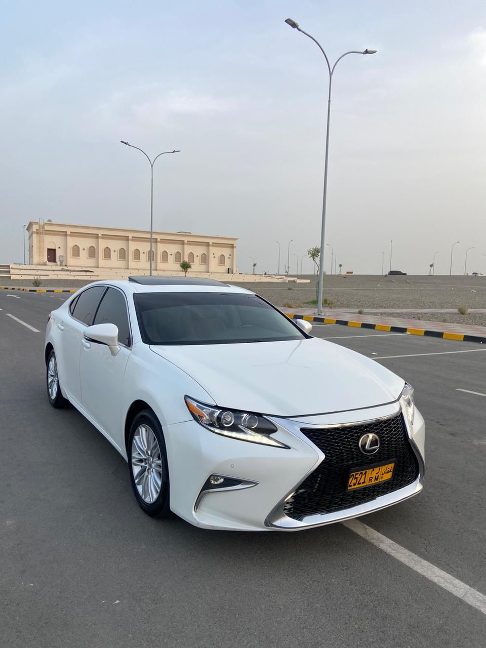 Car Image 2017 LEXUS ES 350
