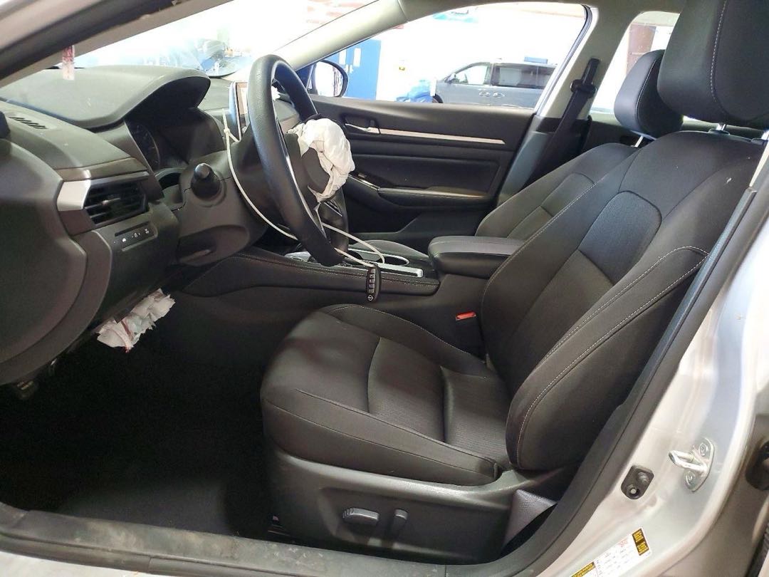 Car Image 2023 NISSAN ALTIMA