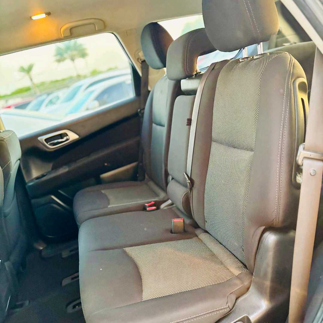 Car Image 2017 NISSAN PATHFINDER S