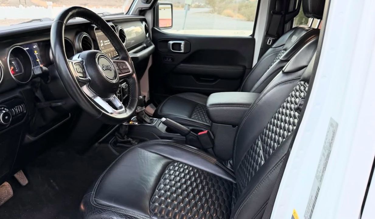 Car Image 2021 JEEP WRANGLER SAHARA