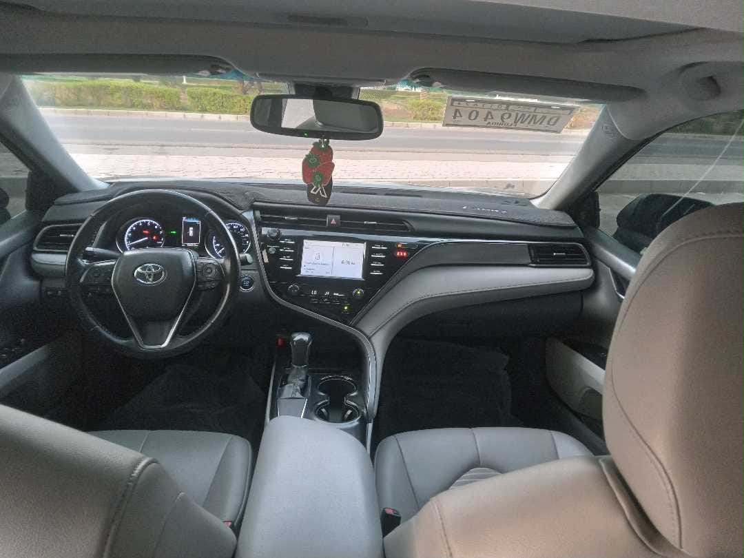 Car Image 2019 TOYOTA CAMRY SE