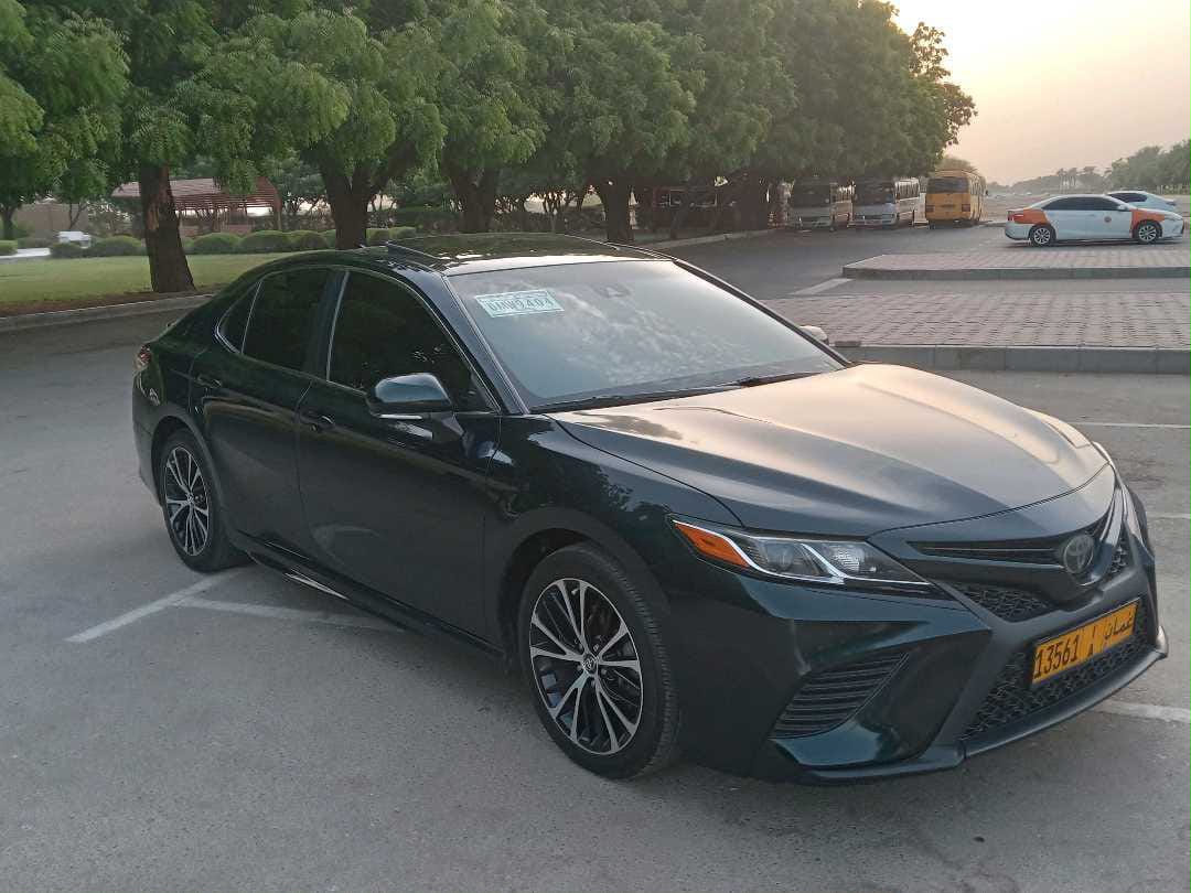 Car Image 2019 TOYOTA CAMRY SE