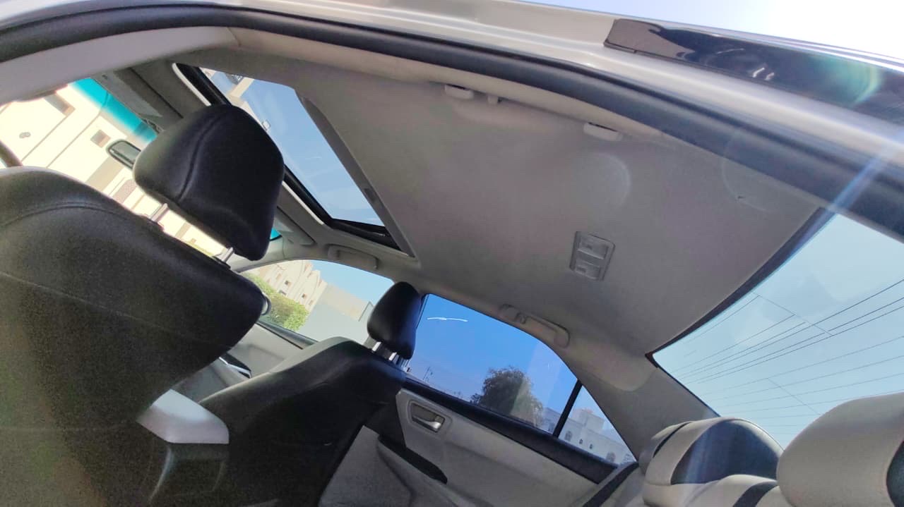 Car Image 2017 TOYOTA CAMRY SE