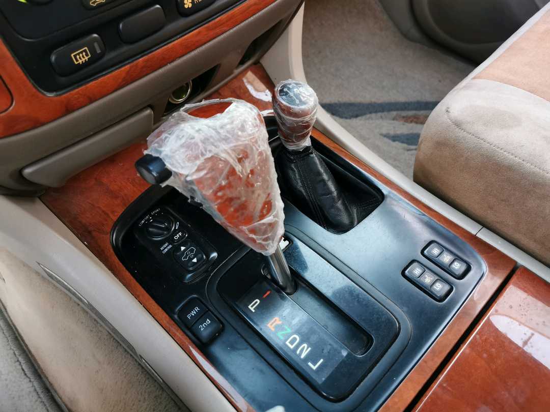 Car Image 1998 LEXUS LX 470