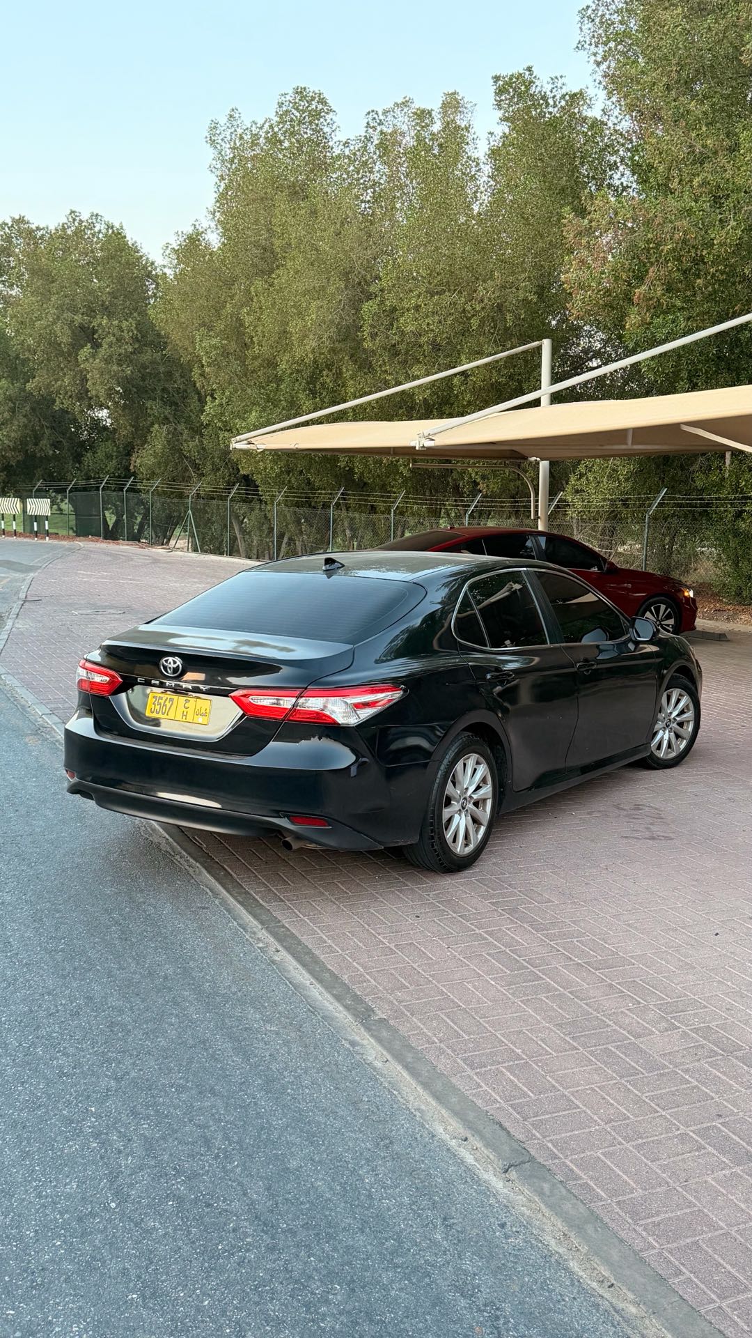 Car Image 2019 TOYOTA CAMRY LE