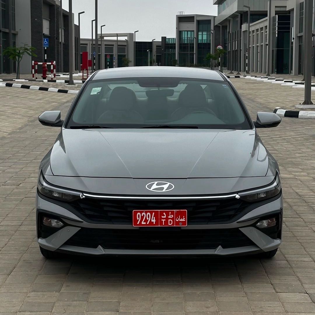HYUNDAI ELANTRA 2025