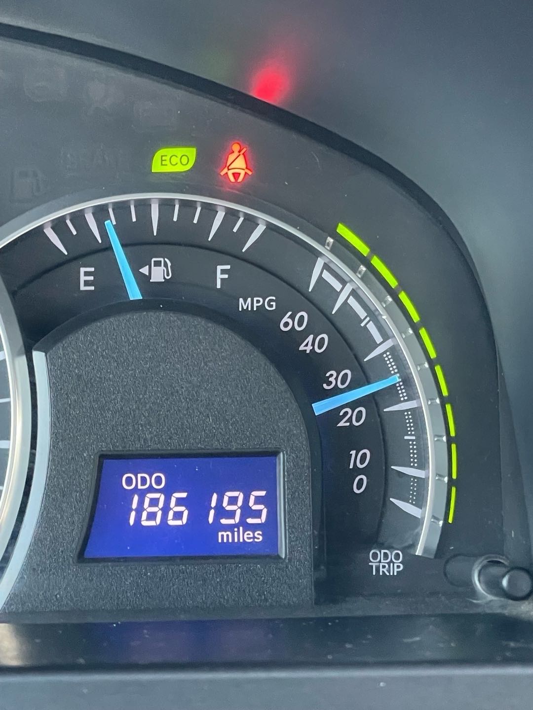 Car Image 2014 TOYOTA CAMRY XLE