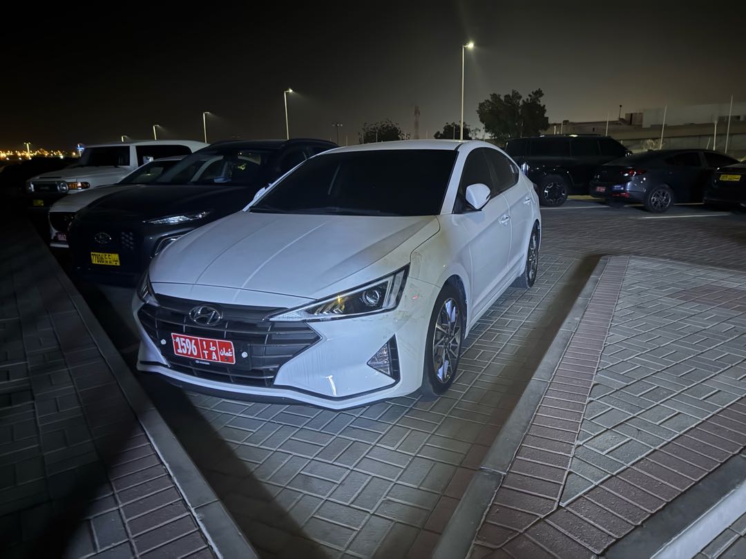 هيونداي أفانتي 2022