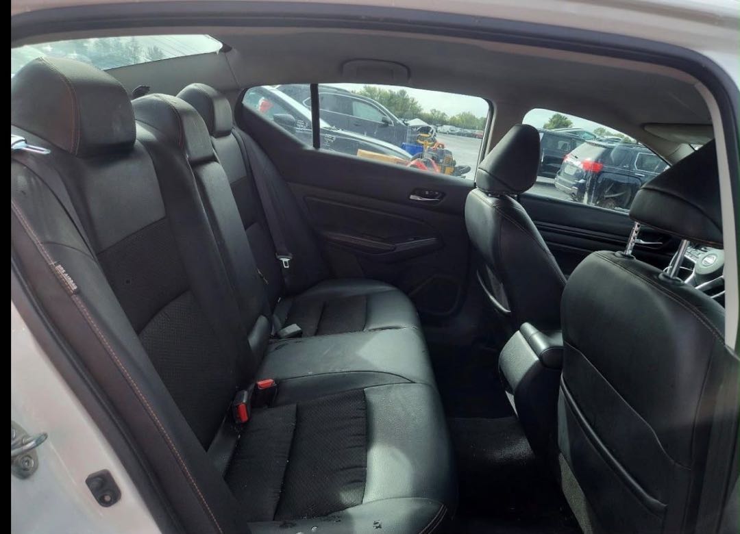 Car Image 2019 NISSAN ALTIMA