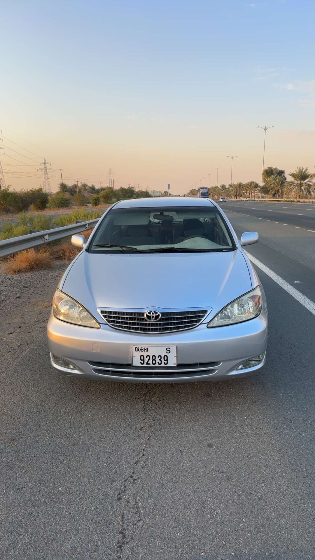 Car Image 2004 TOYOTA CAMRY GLE