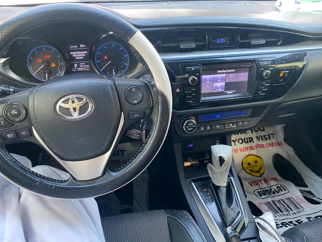 Car Image 2014 TOYOTA COROLLA S