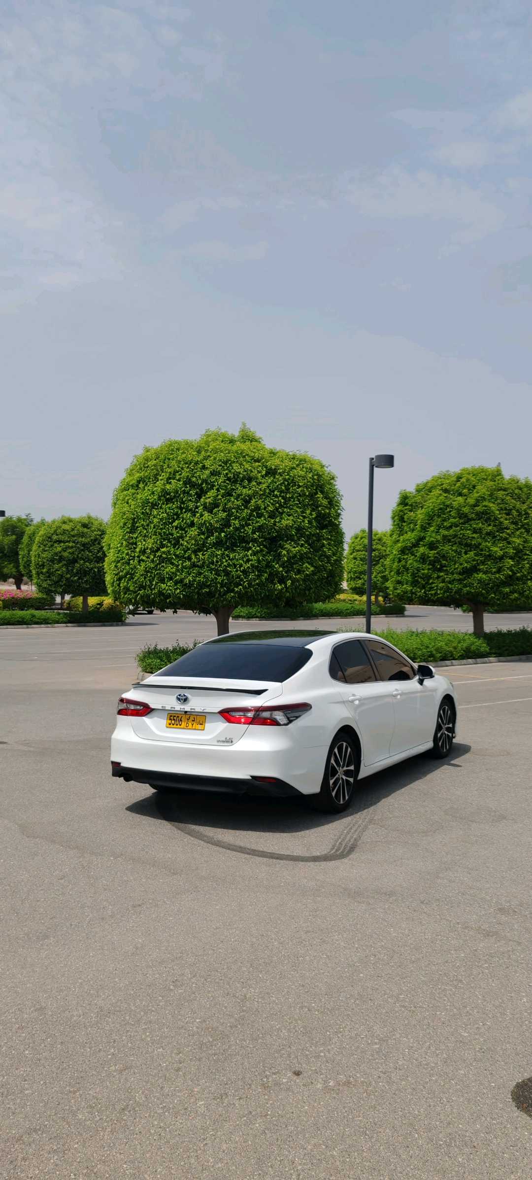 Car Image 2021 TOYOTA CAMRY SE
