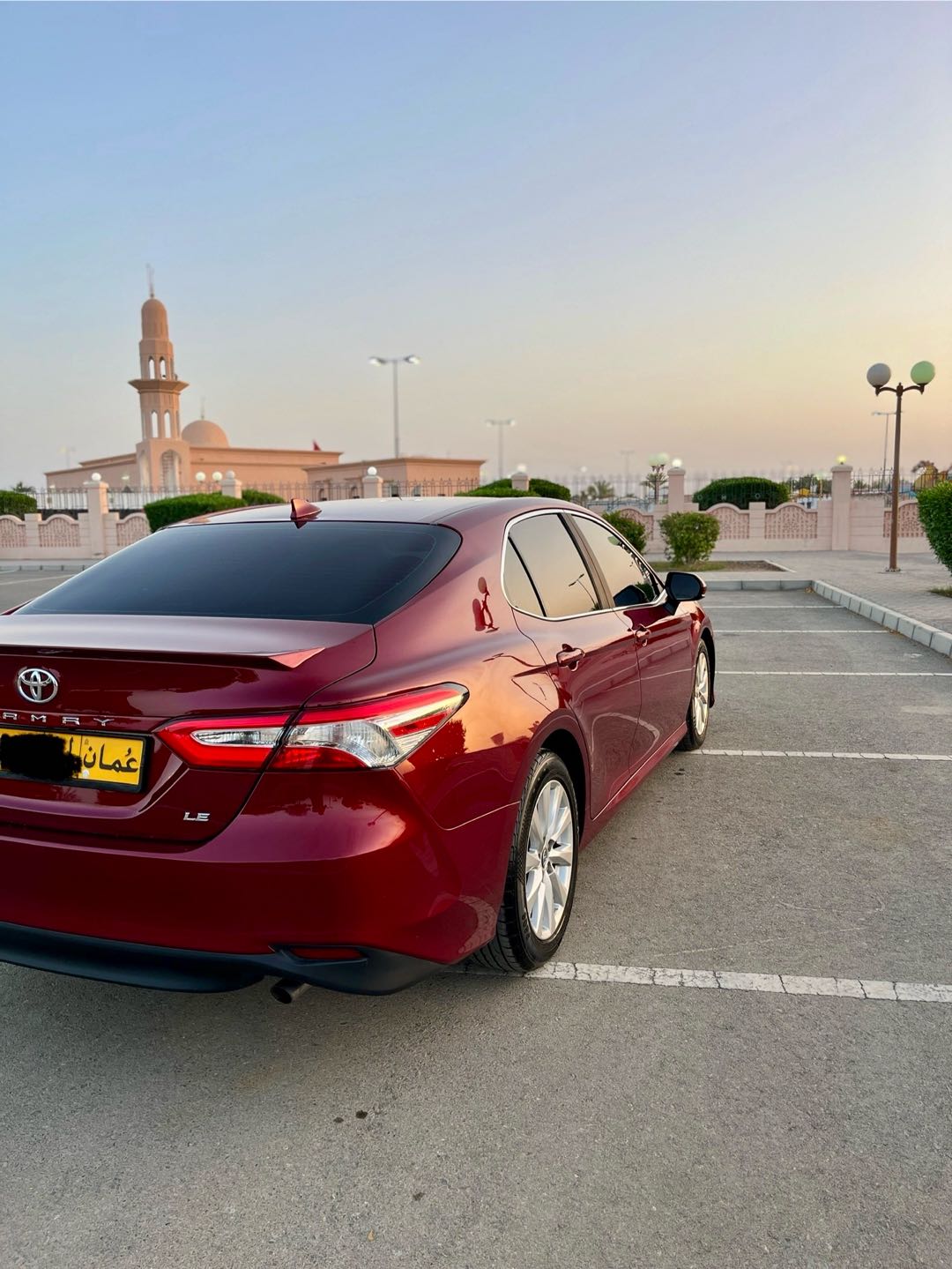 Car Image 2019 TOYOTA CAMRY LE