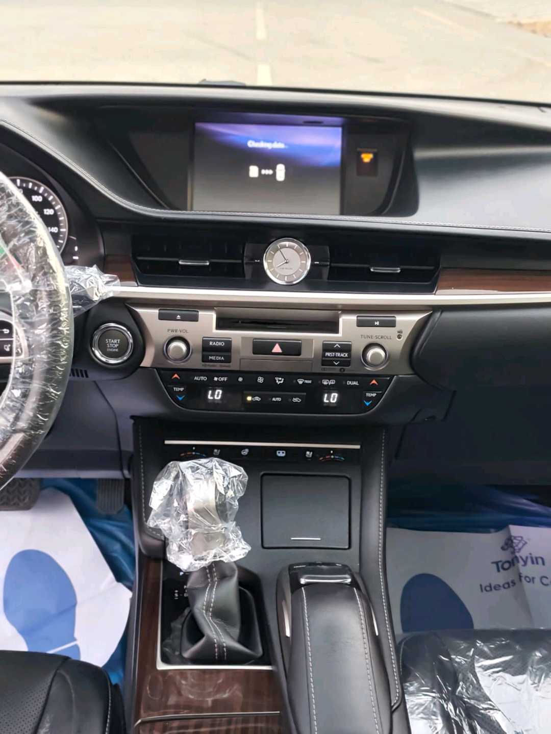Car Image 2018 LEXUS ES 350
