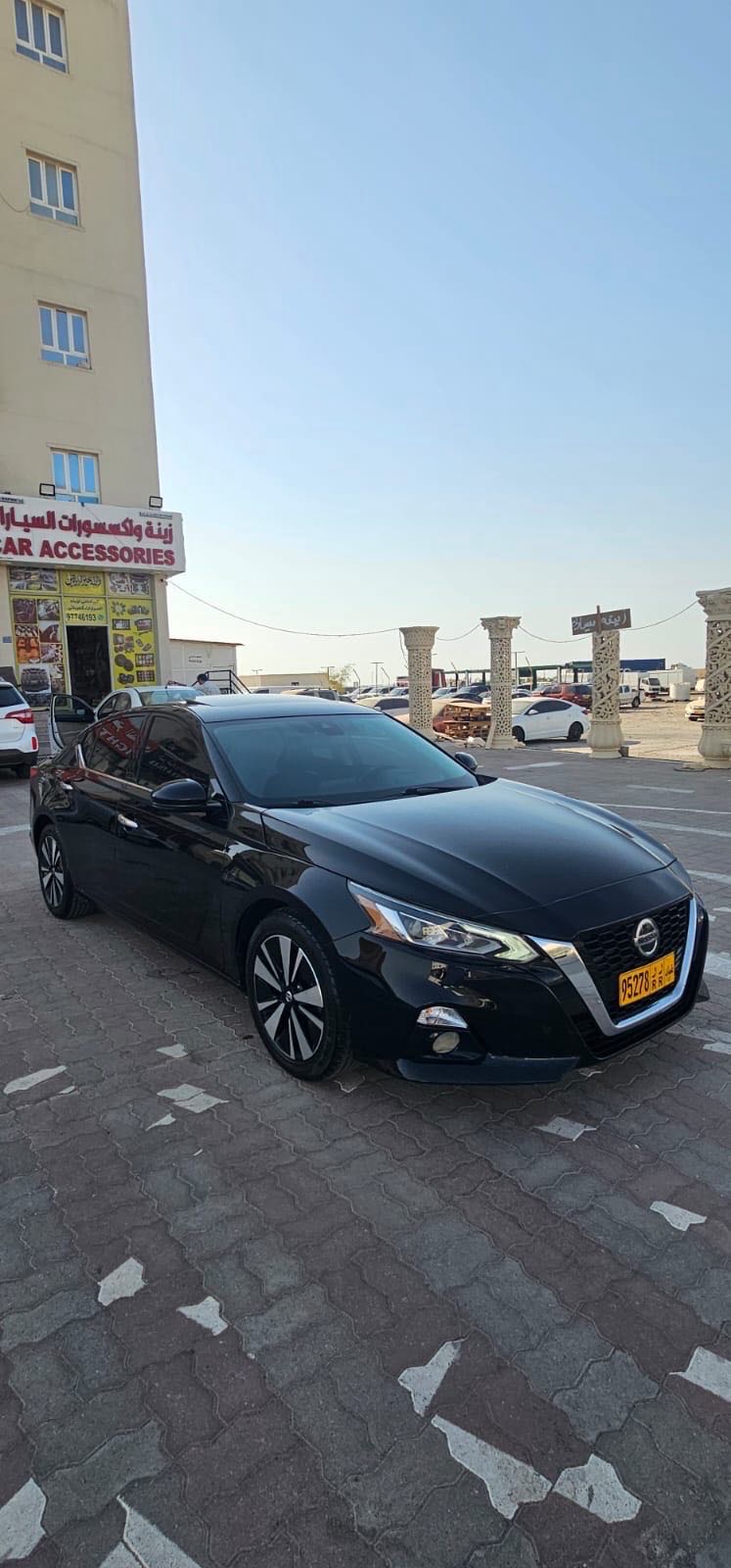 Car Image 2019 NISSAN ALTIMA SL