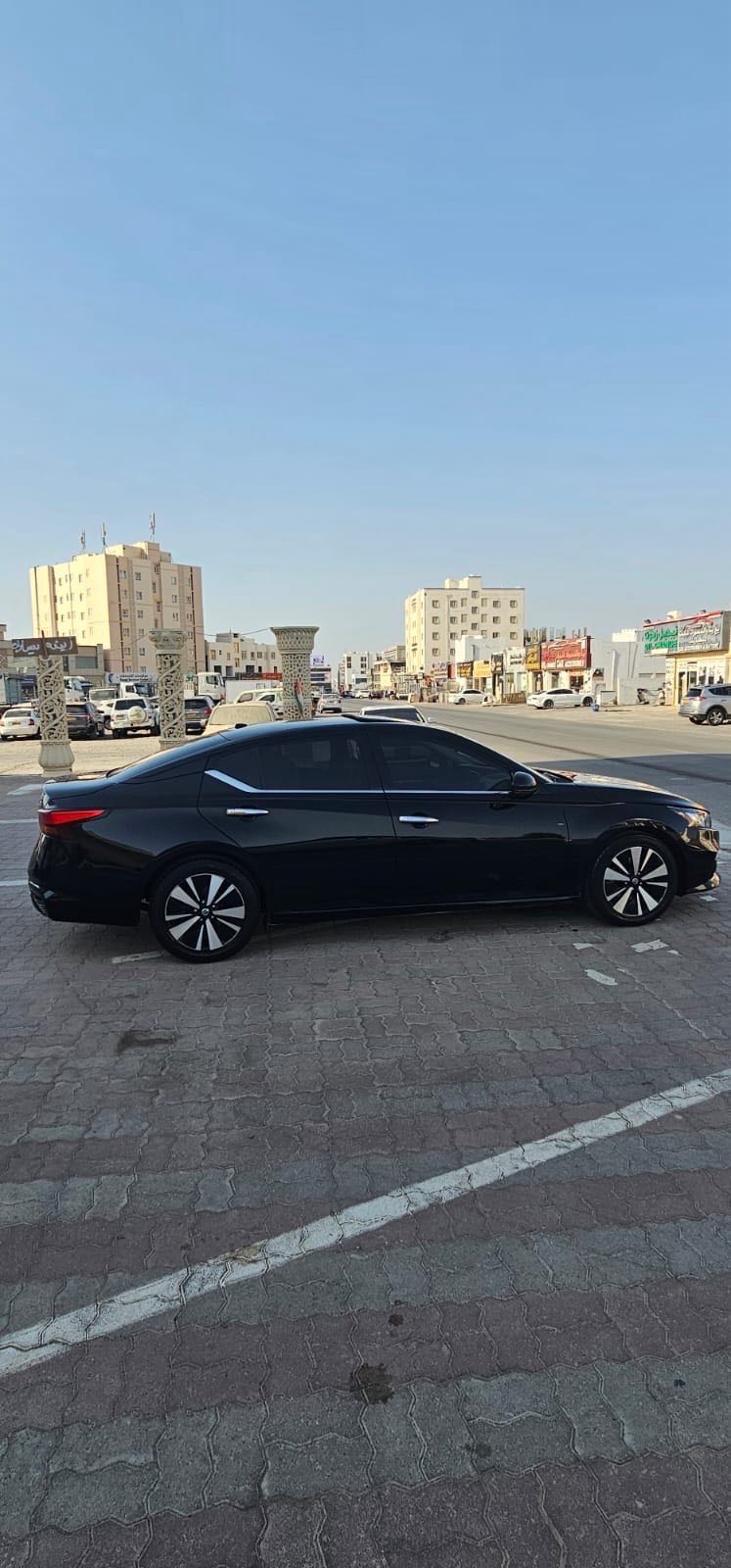 Car Image 2019 NISSAN ALTIMA SL