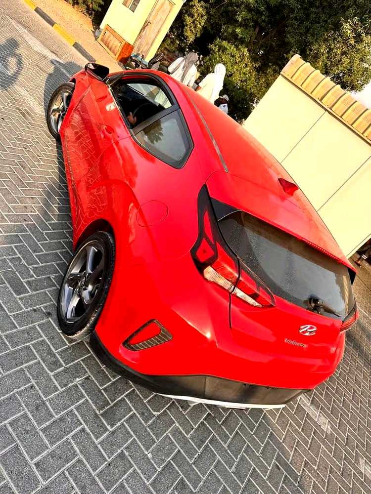 HYUNDAI VELOSTER 2021