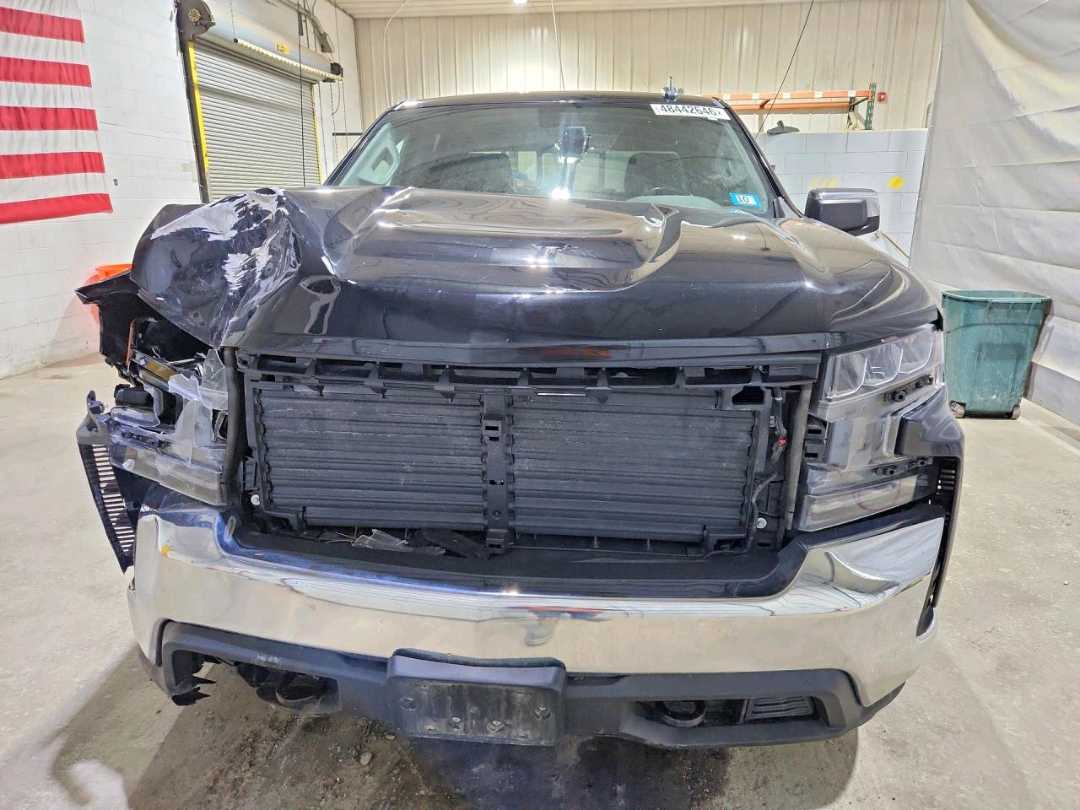 Car Image 2019 CHEVROLET SILVERADO