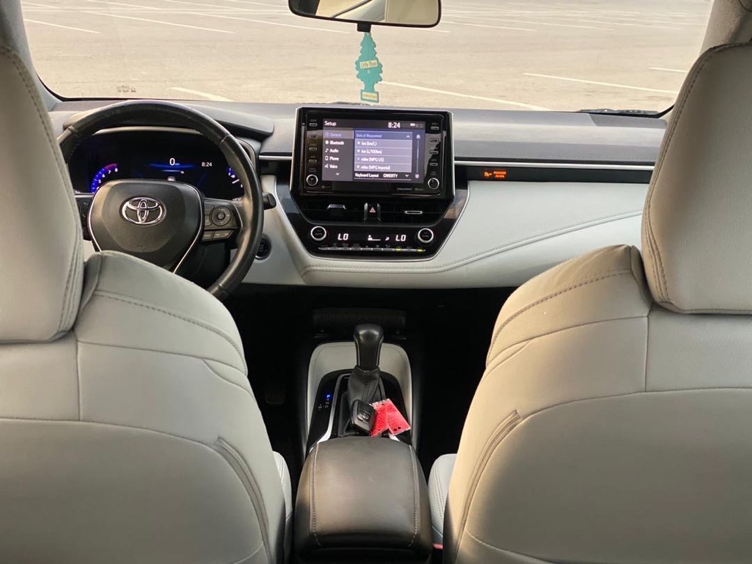Car Image 2019 TOYOTA COROLLA XSE