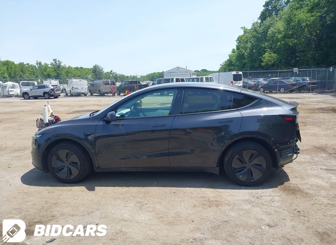 Car Image 2026 TESLA Model Y