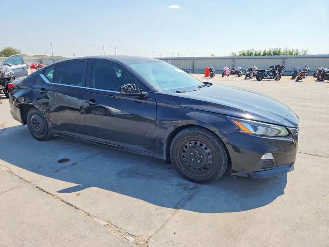 Car Image 2019 NISSAN ALTIMA