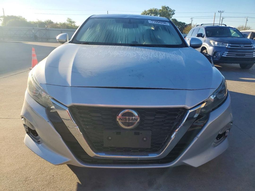 Car Image 2019 NISSAN ALTIMA