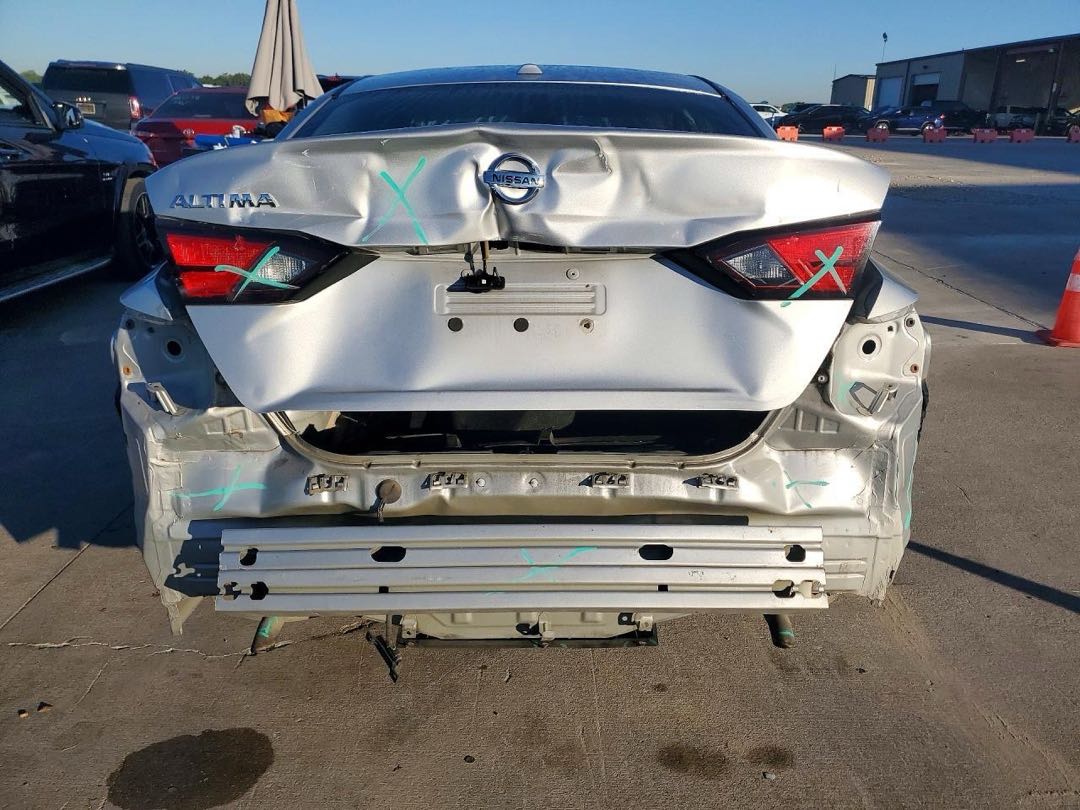 Car Image 2019 NISSAN ALTIMA