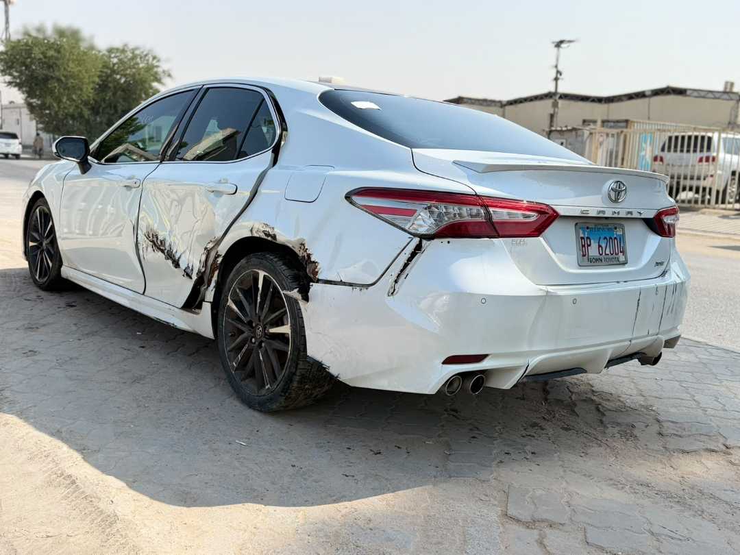 Car Image 2018 TOYOTA CAMRY