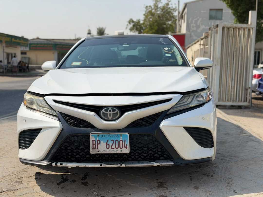 Car Image 2018 TOYOTA CAMRY
