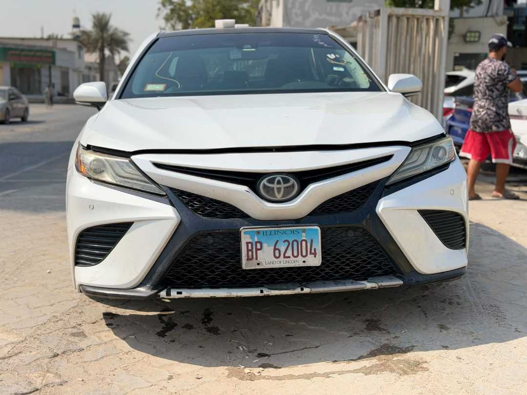 Car Image 2018 TOYOTA CAMRY