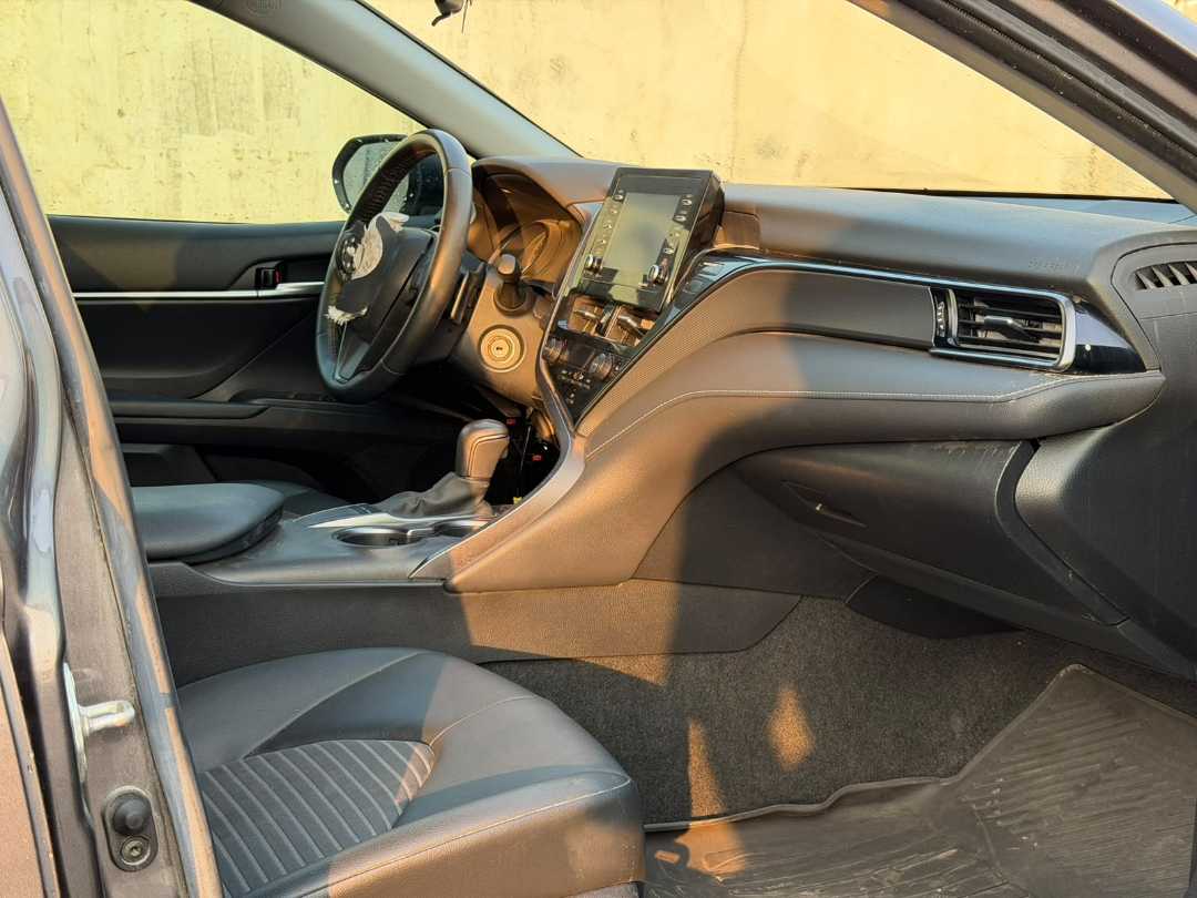 Car Image 2023 TOYOTA CAMRY