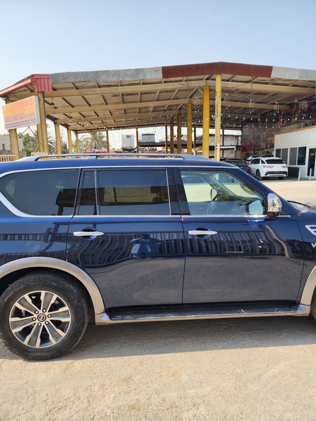 Car Image 2020 NISSAN ARMADA