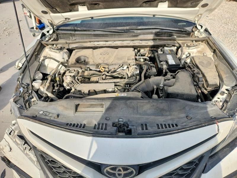 Car Image 2021 TOYOTA CAMRY