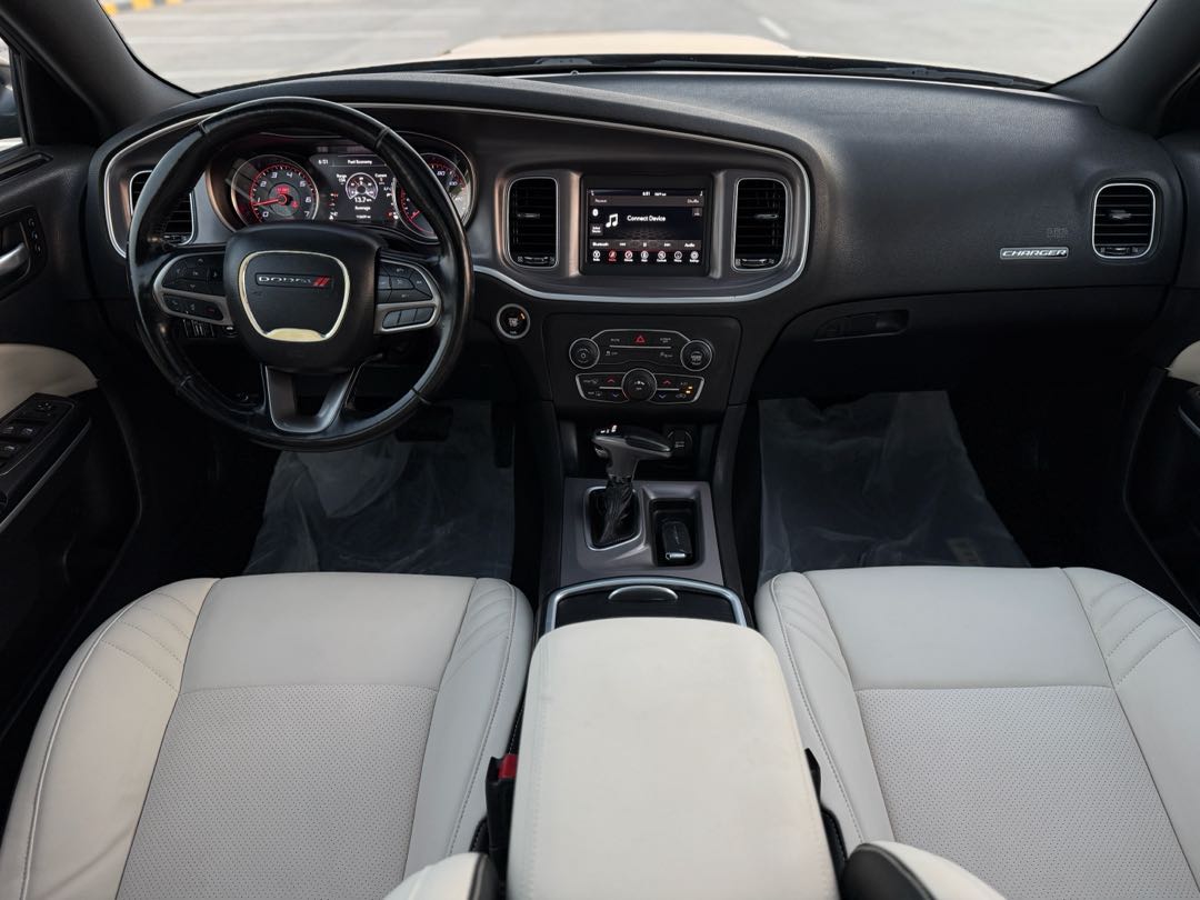 Car Image 2020 DODGE CHARGER SXT