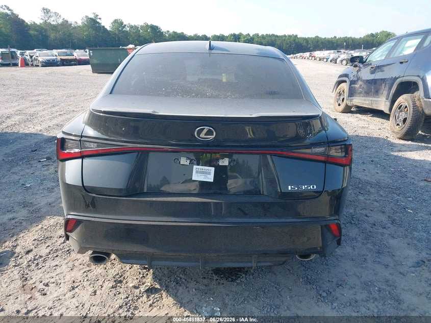 Car Image 2025 LEXUS IS