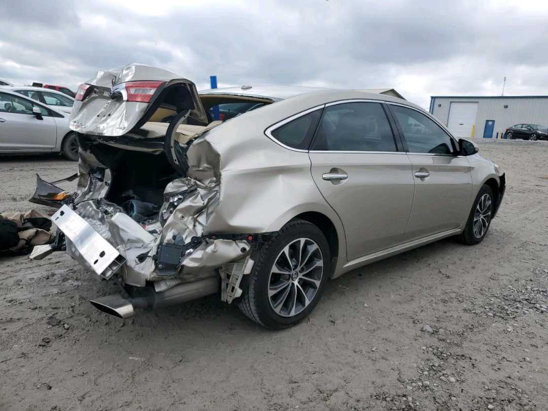 Car Image 2018 TOYOTA AVALON