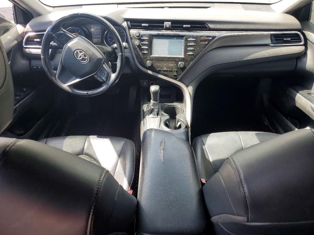 Car Image 2018 TOYOTA CAMRY